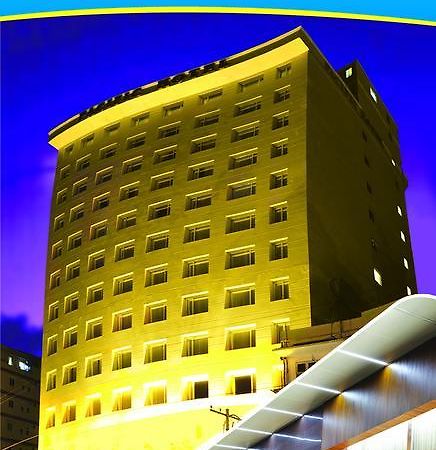 Pacific Hotel Yangon Bagian luar foto
